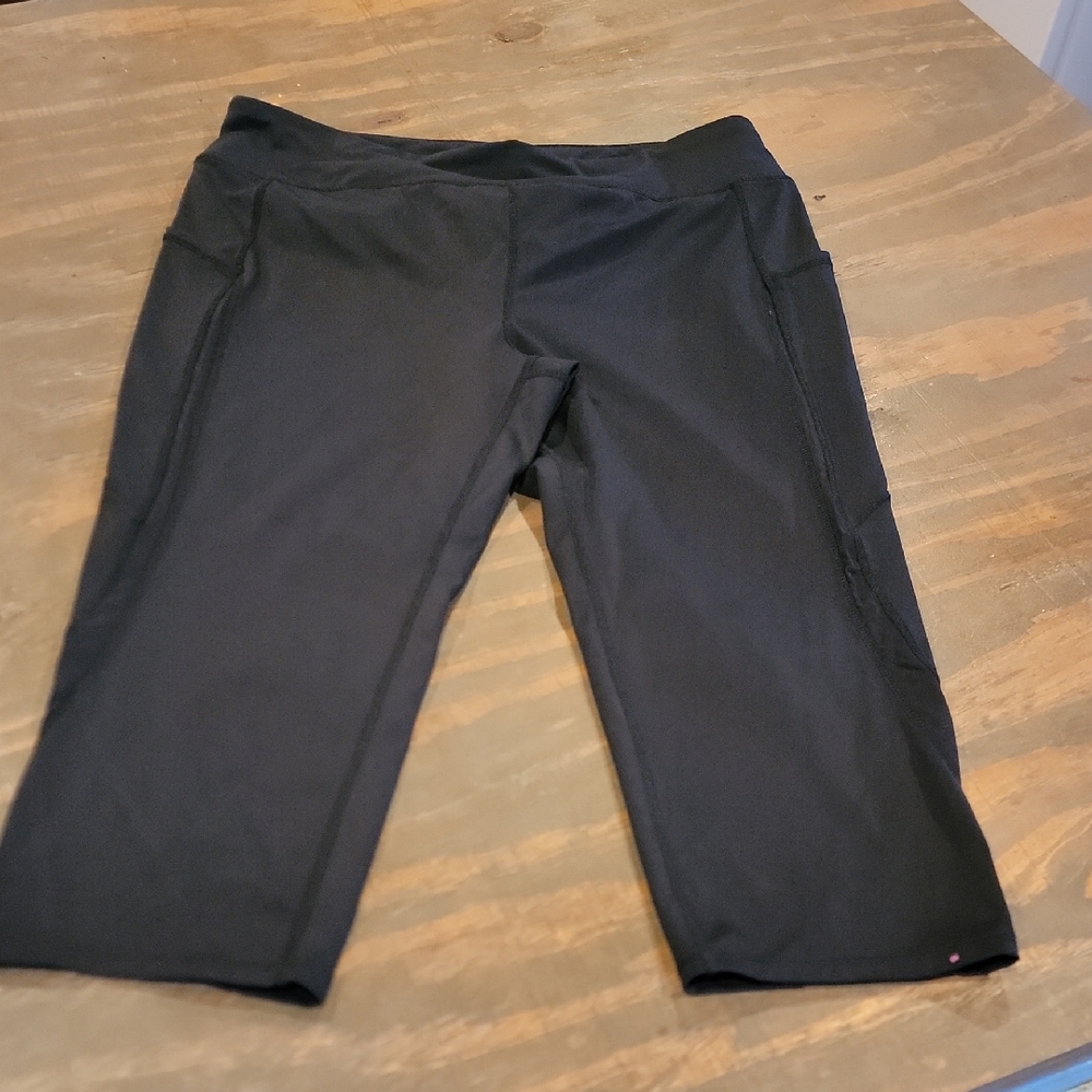 Tangerine Black Capris